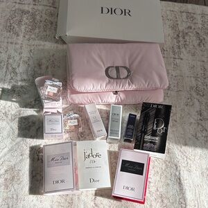 Dior samples with cosmetic bag
